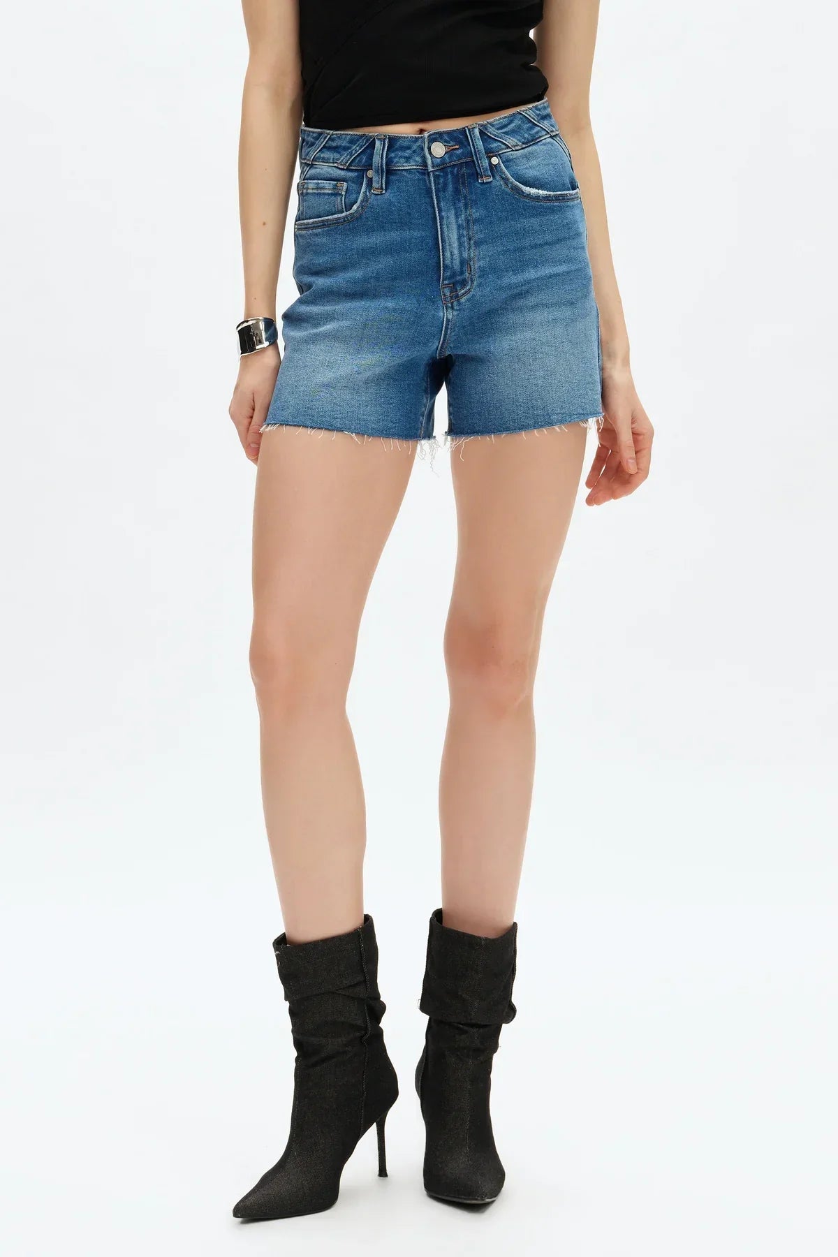 VALENTINE HIGH RISE SHORTS