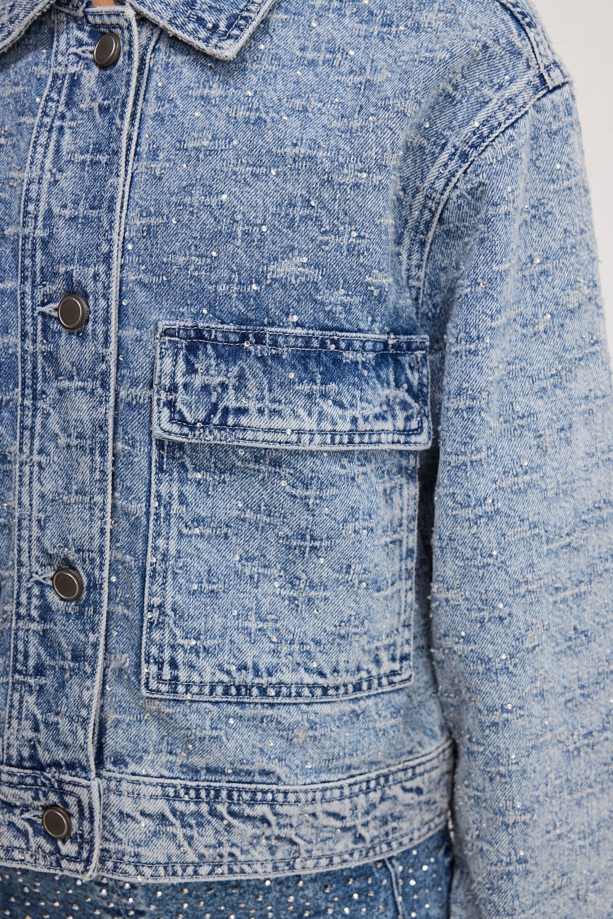 CRYSTAL DENIM JACKET | INDIGO1070