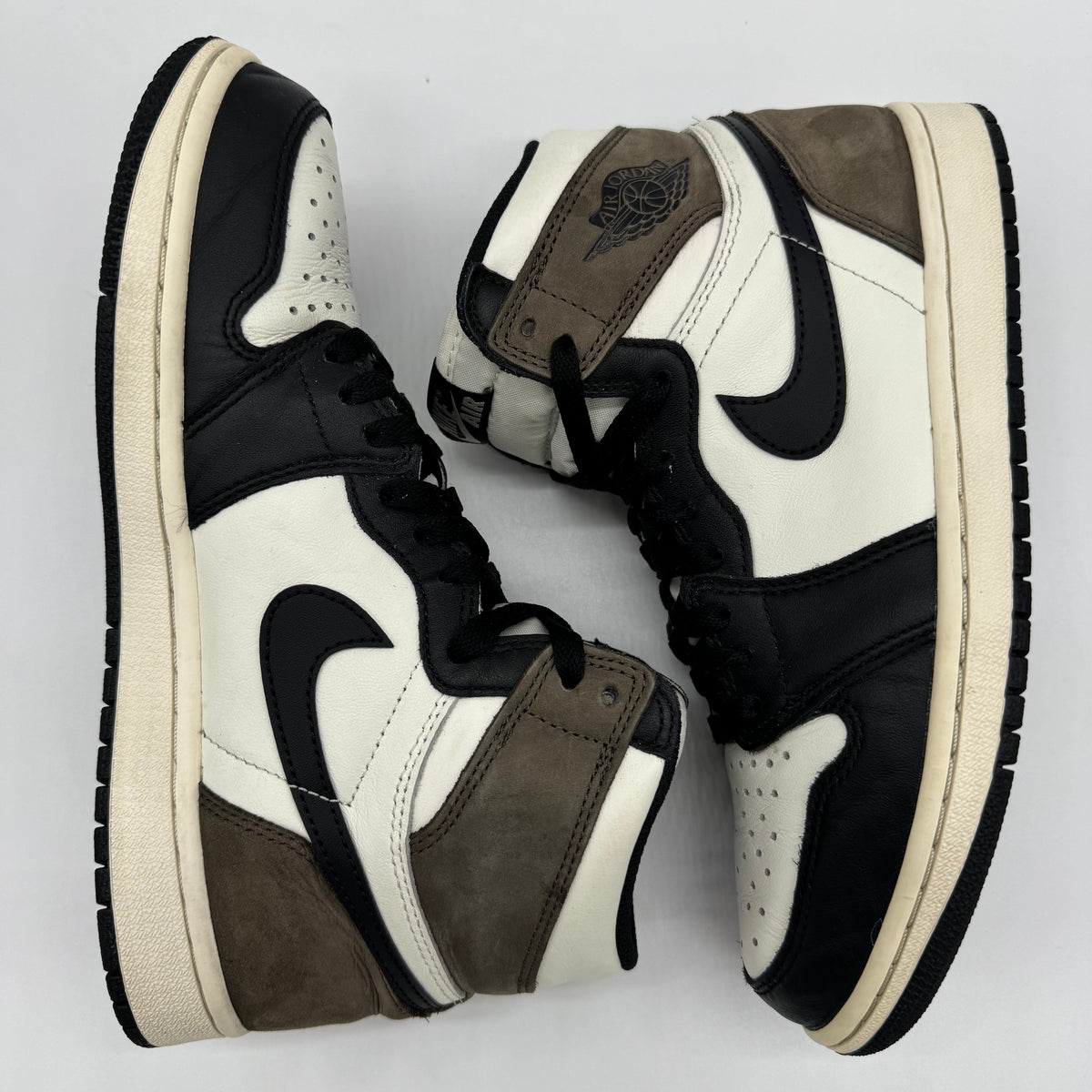 Jordan 1 High Dark Mocha