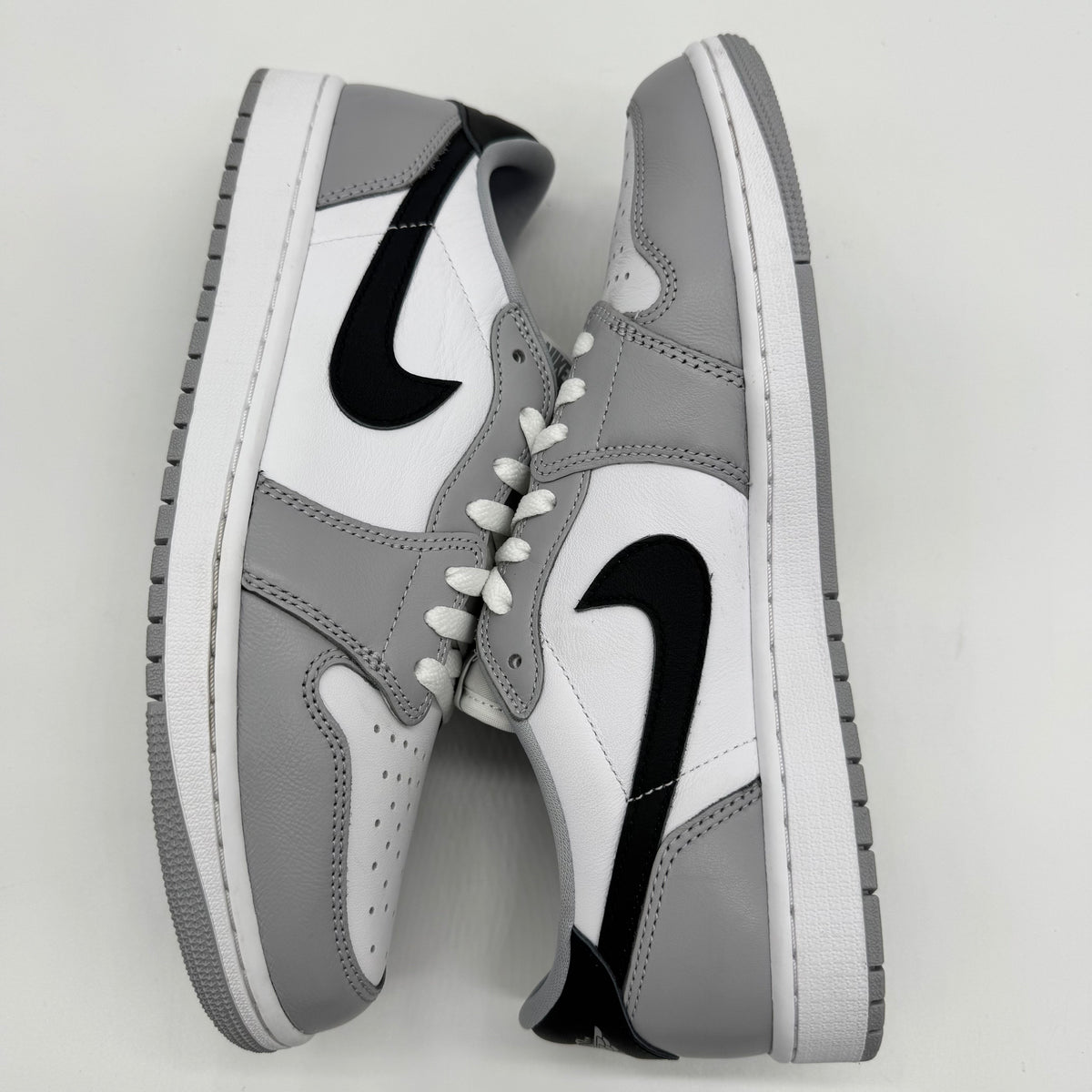Jordan 1 Low OG Barons