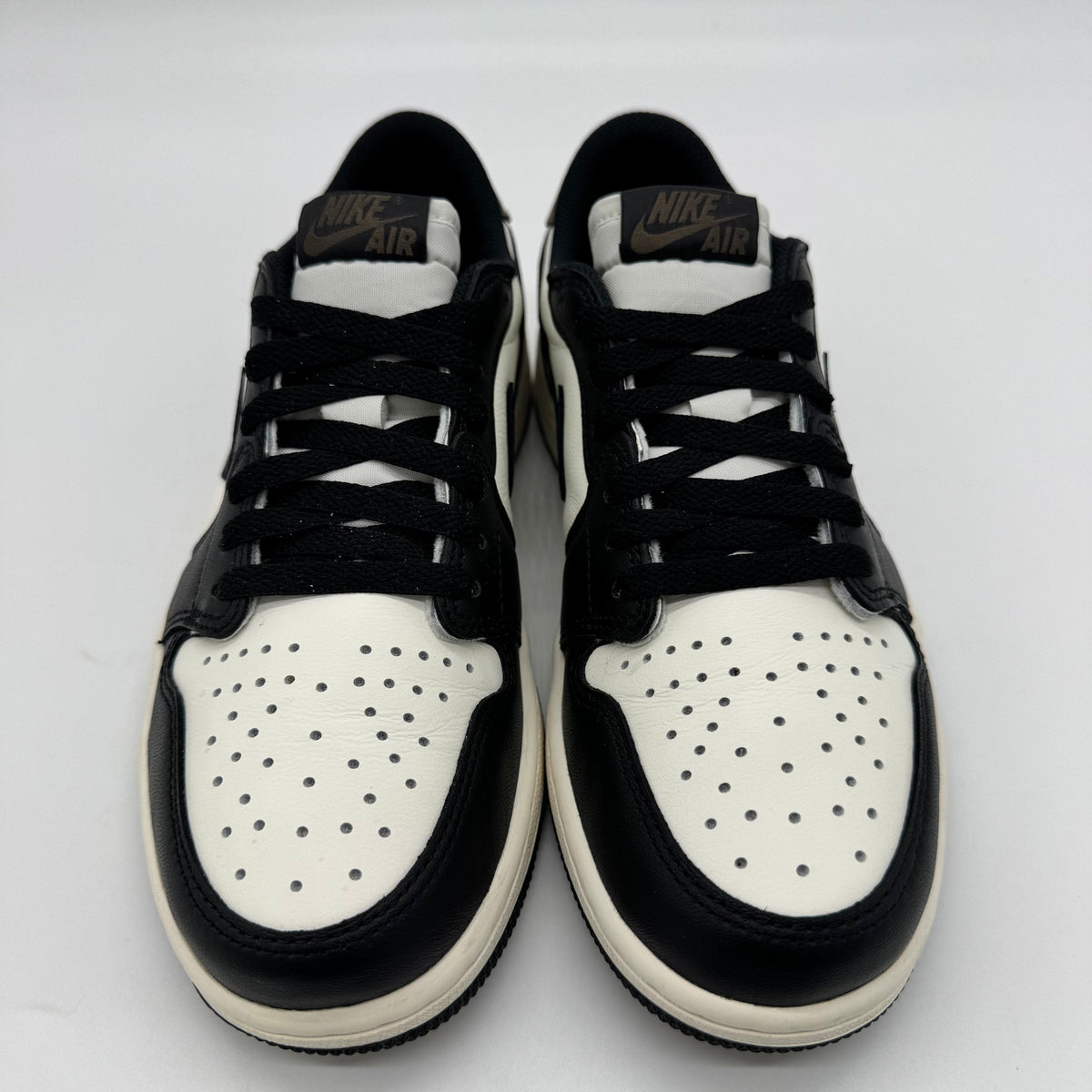 Jordan 1 Low OG Mocha