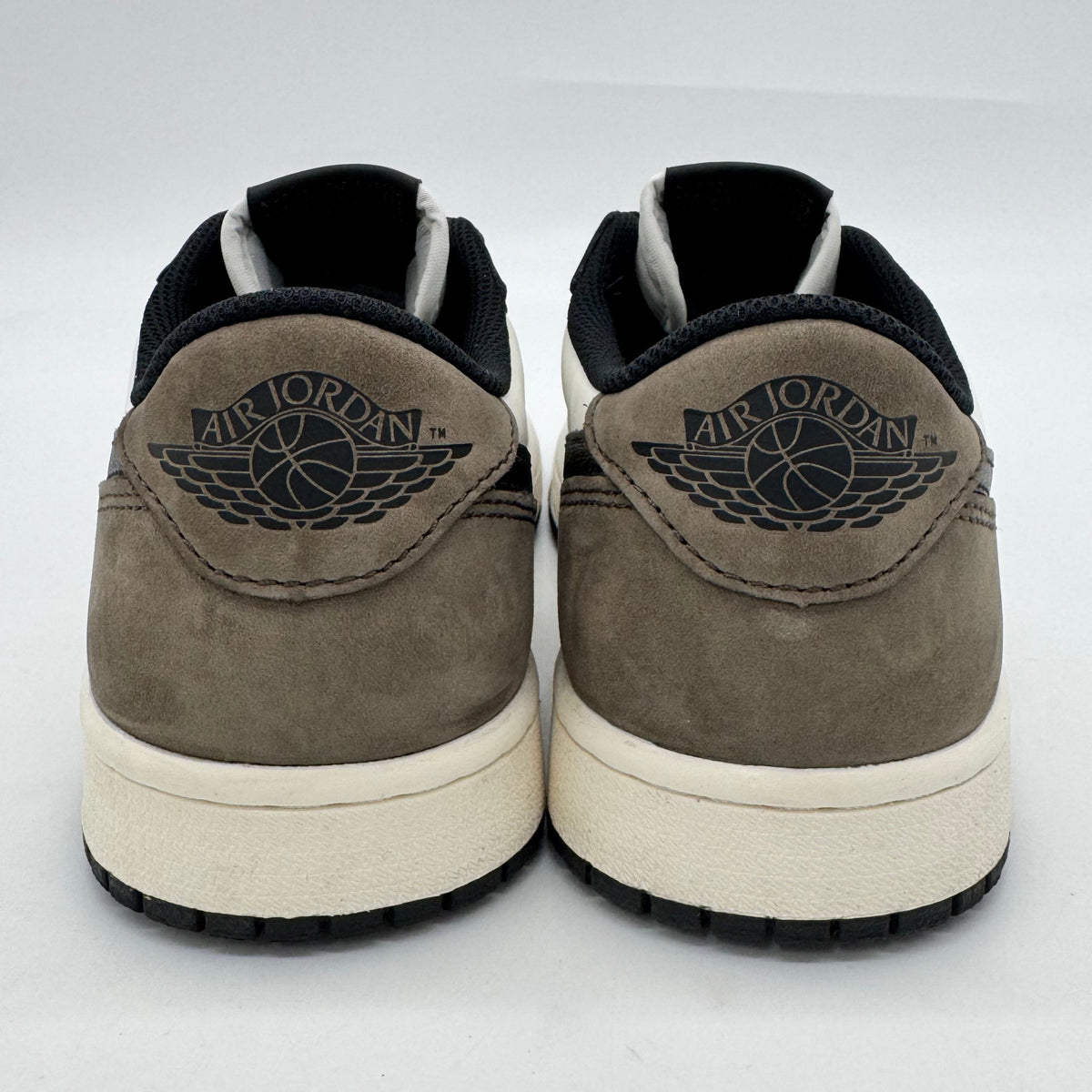 Jordan 1 Low OG Mocha
