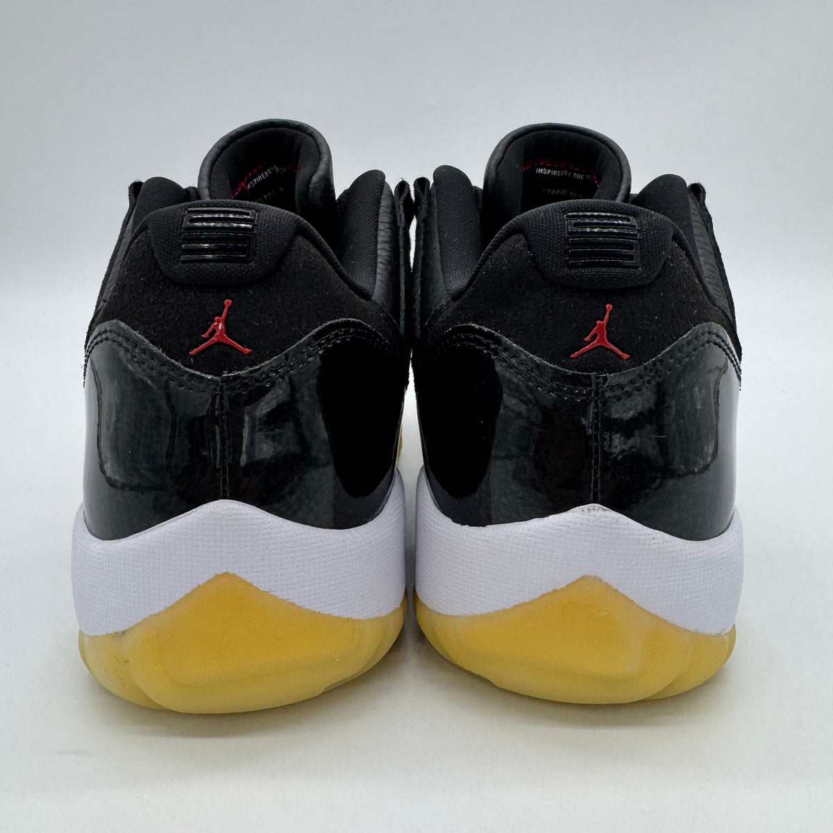 Jordan 11 Low 72-10