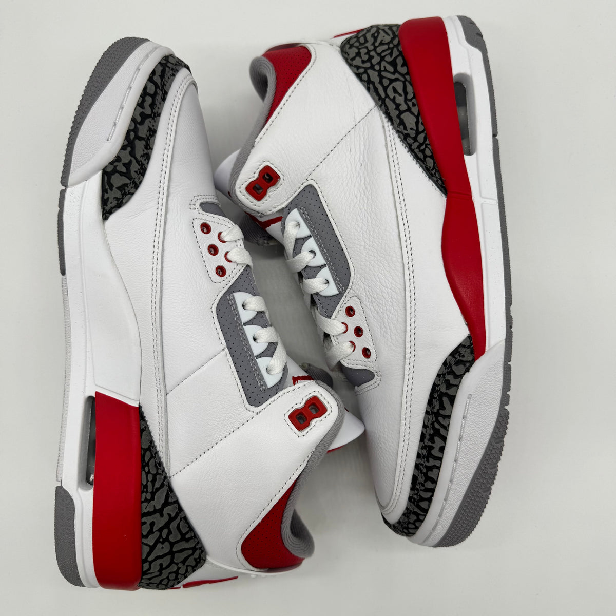 Jordan 3 Fire Red (2022)