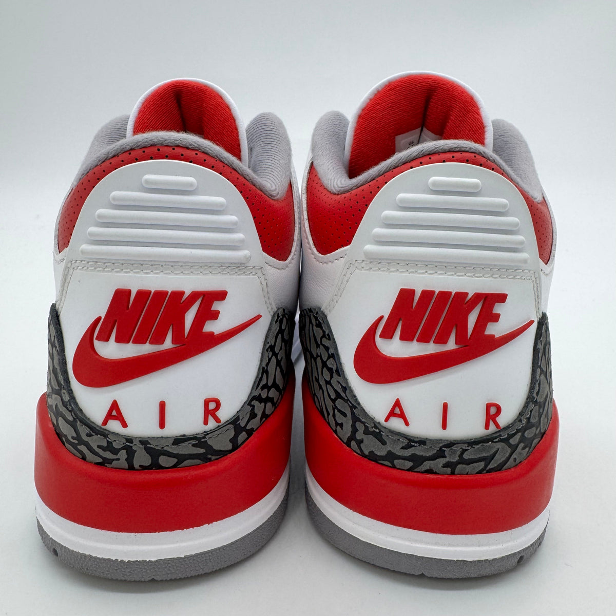 Jordan 3 Fire Red (2022)