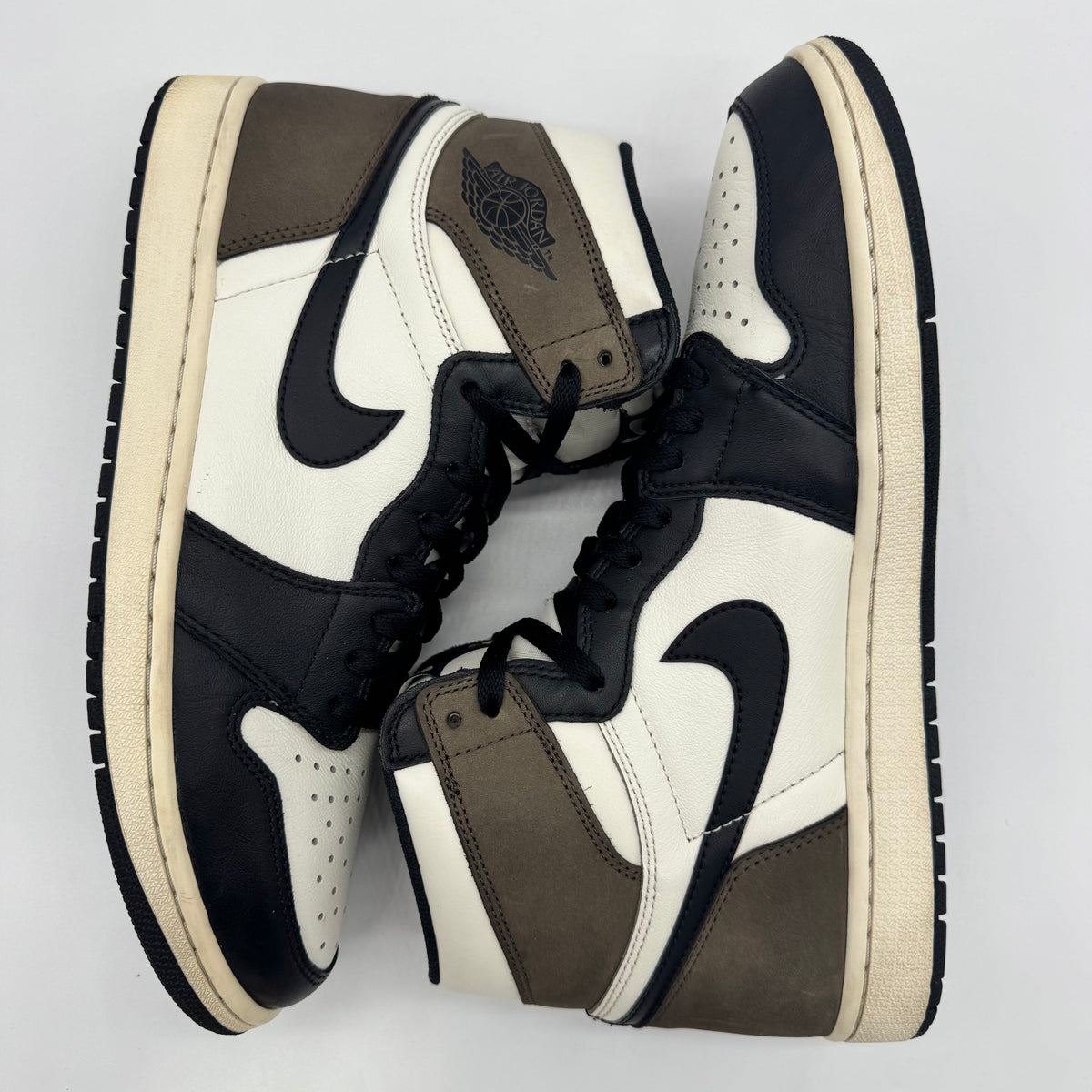 Jordan 1 High Dark Mocha