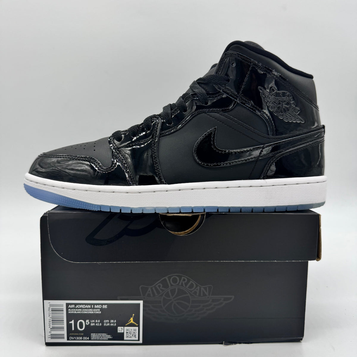 Jordan 1 Mid SE Space Jam