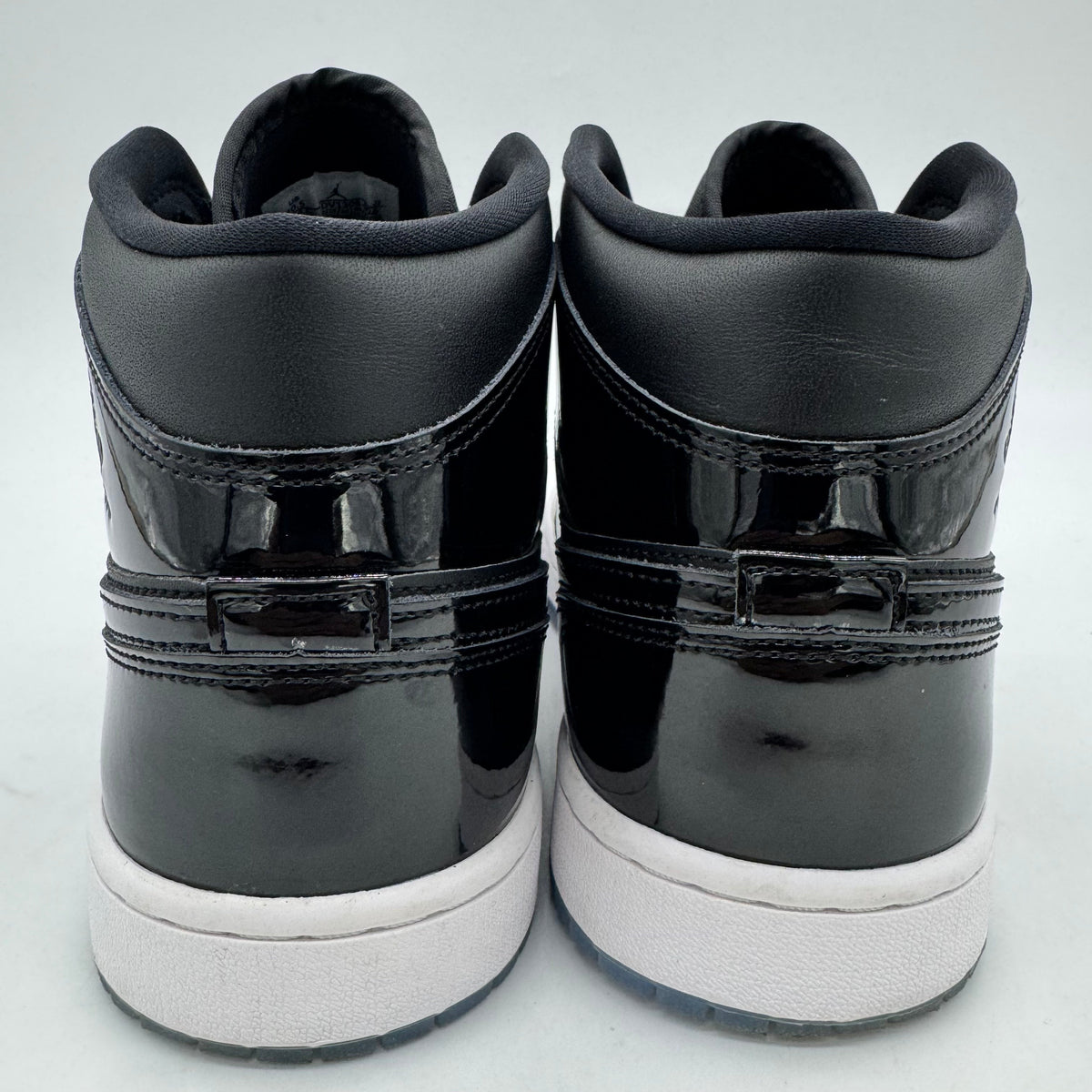 Jordan 1 Mid SE Space Jam