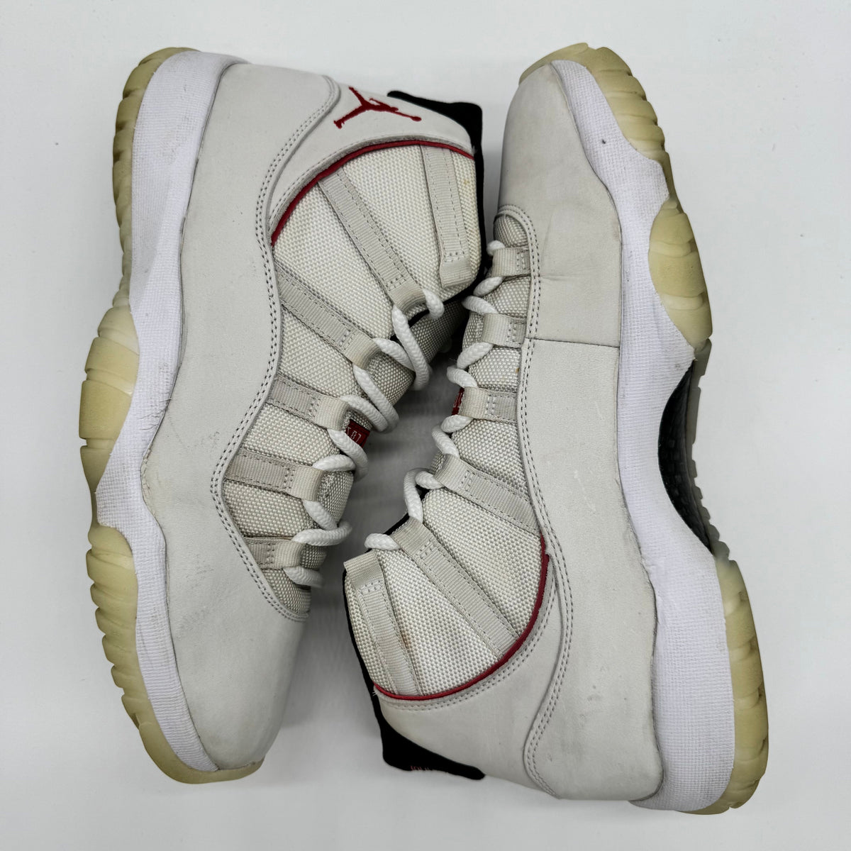 Jordan 11 Platinum Tint