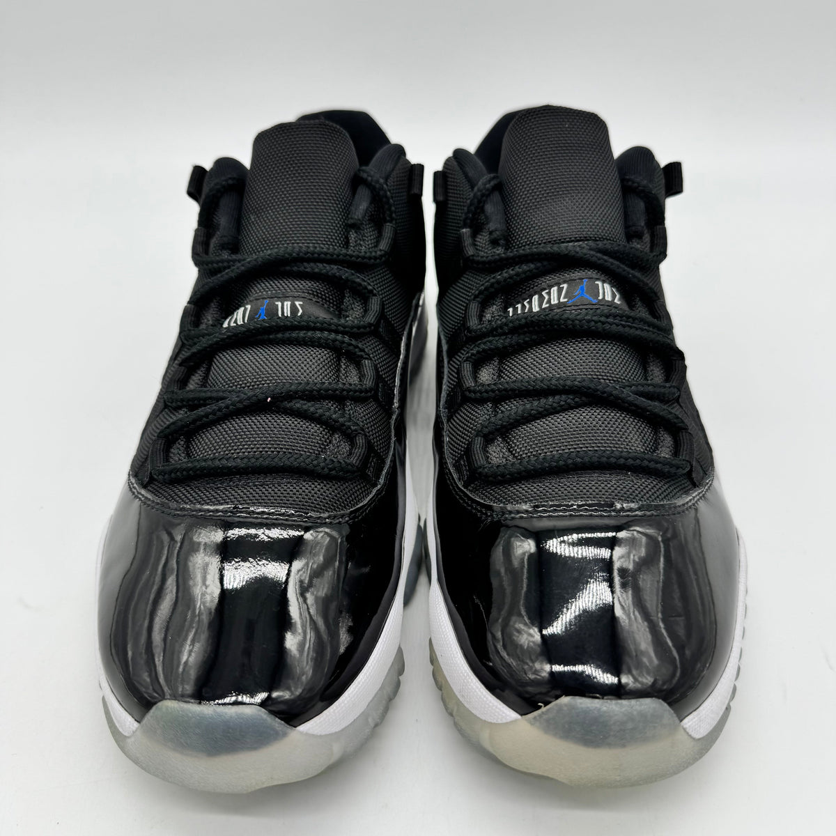 Jordan 11 Low Space Jam