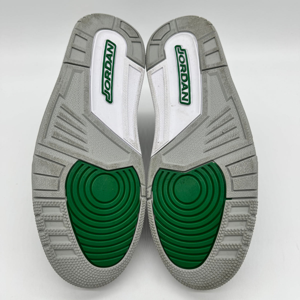 Jordan 3 Pine Green
