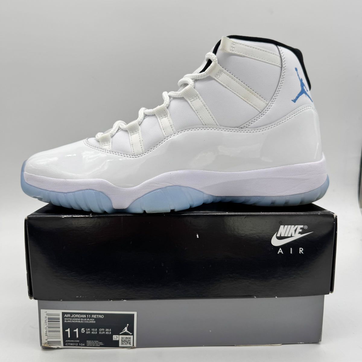 Jordan 11 Legend Blue (2024)