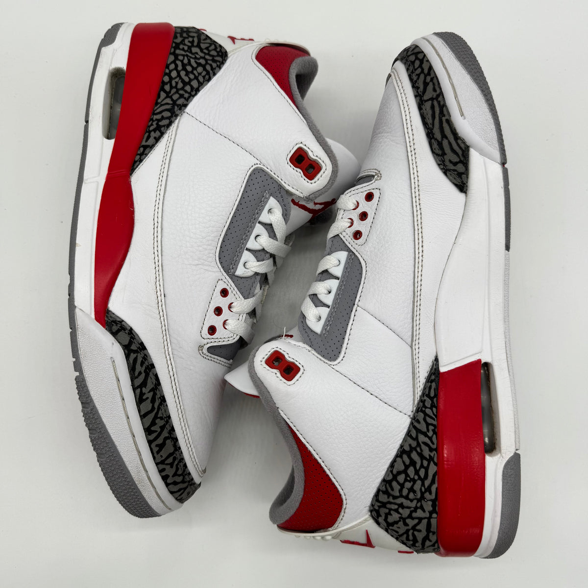 Jordan 3 Fire Red (2022)