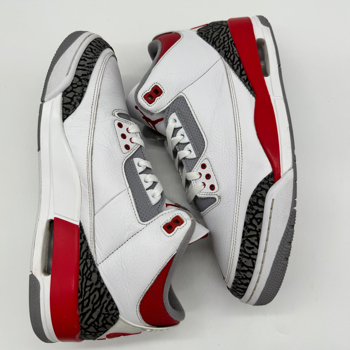 Jordan 3 Fire Red (2022)