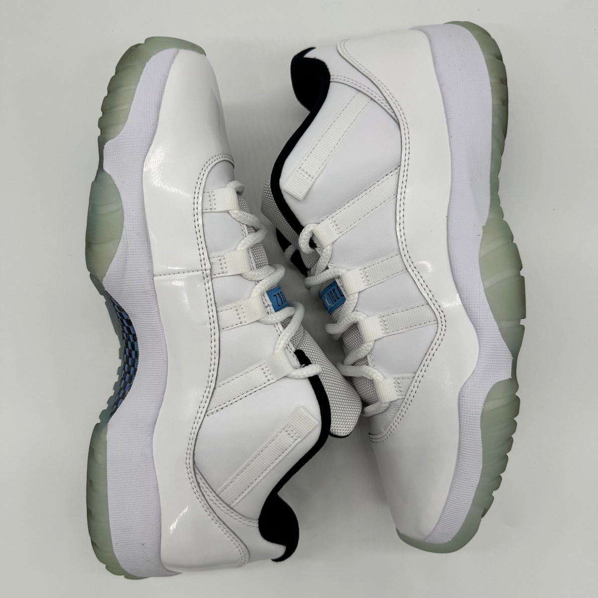 Jordan 11 Low Legend Blue (Copy)