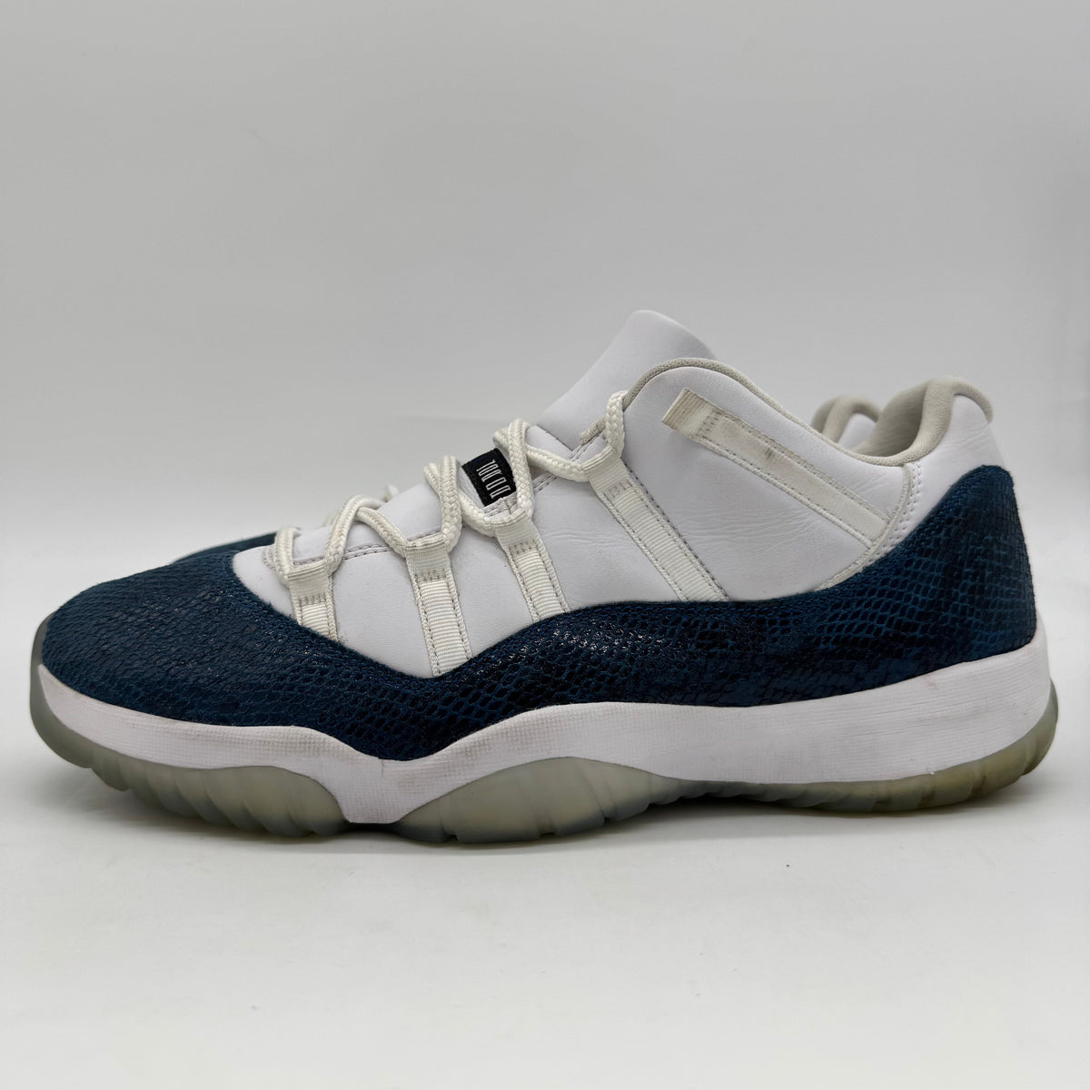 Jordan 11 Low Snake Skin (2019)
