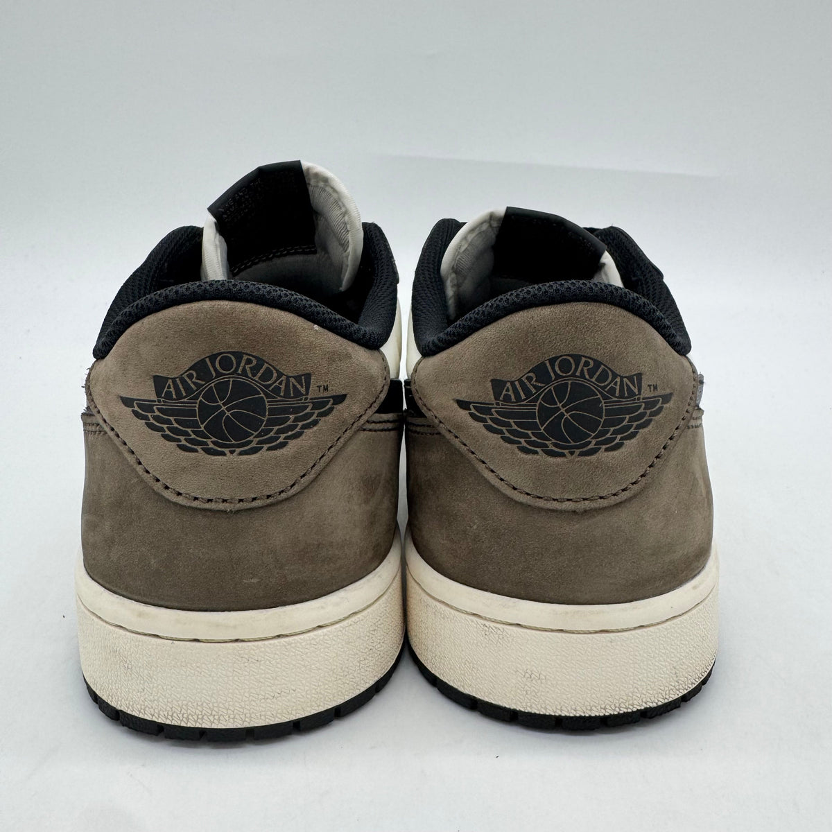 Jordan 1 Low OG Mocha