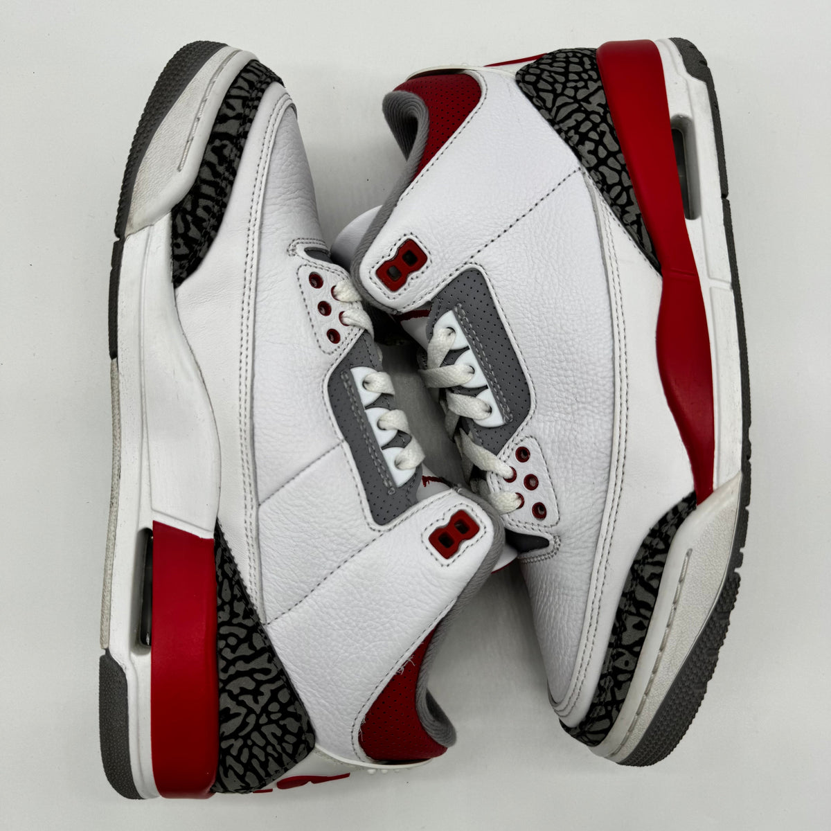 Jordan 3 Fire Red (2022)