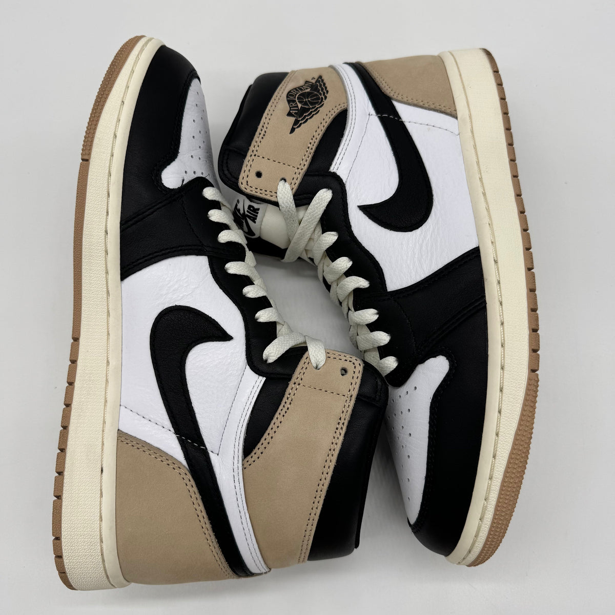 Jordan 1 High OG Latte (Women's)