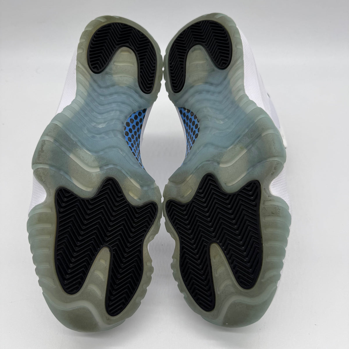 Jordan 11 Legend Blue (2014)