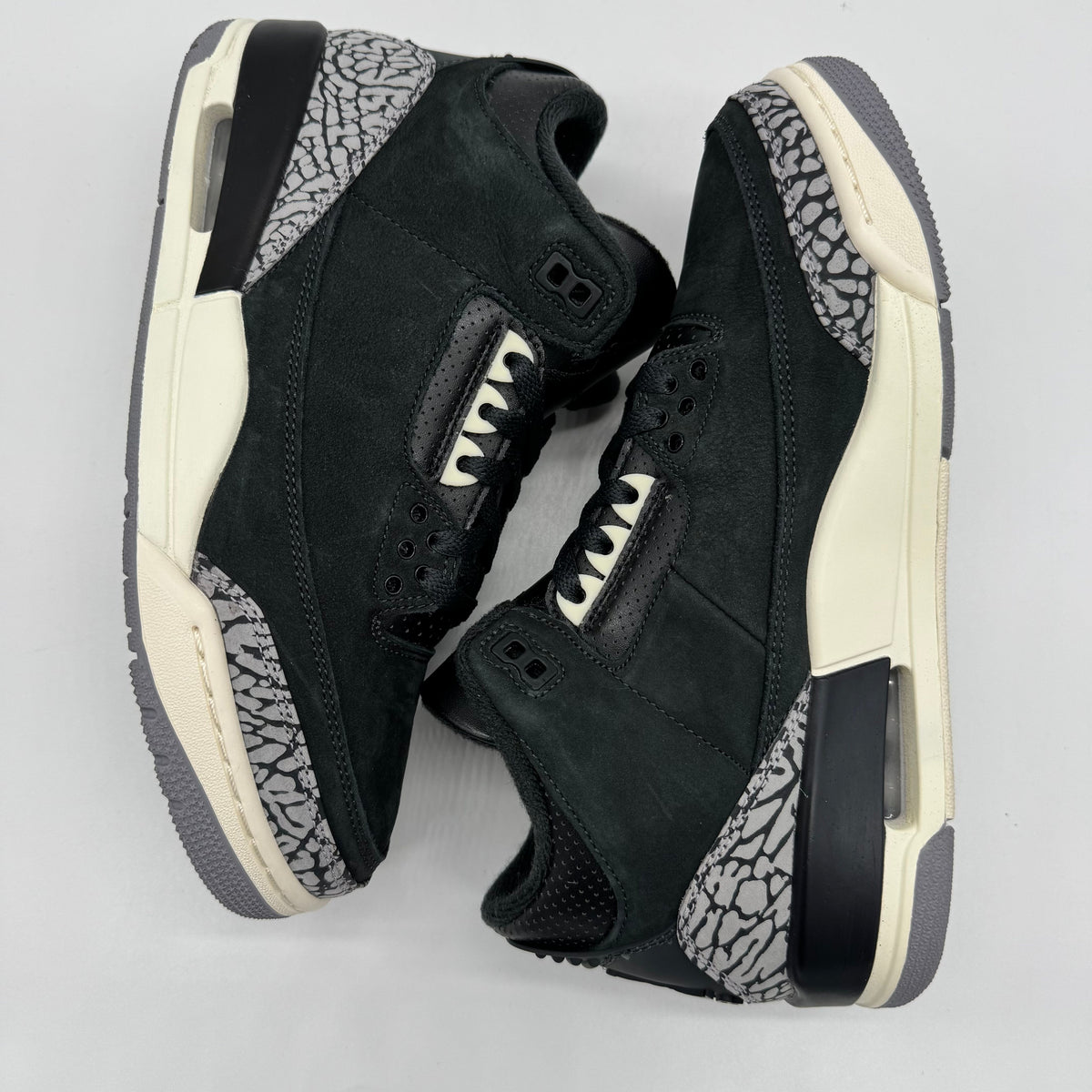 Jordan 3 Off Noir (Women's)