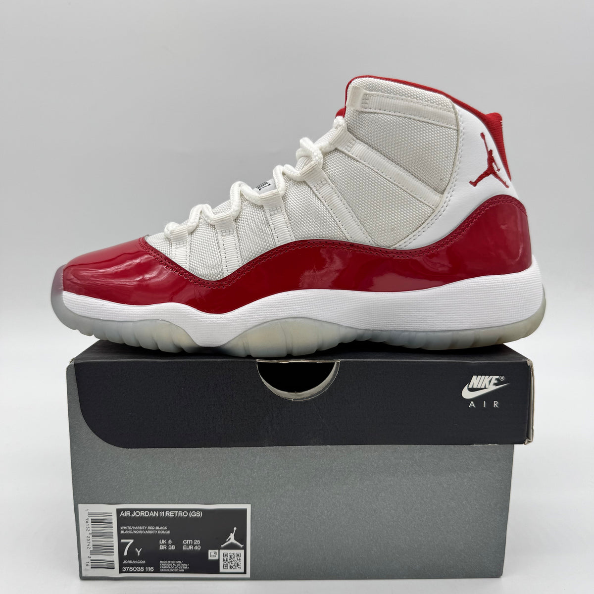 Jordan 11 Cherry (2022) (GS)