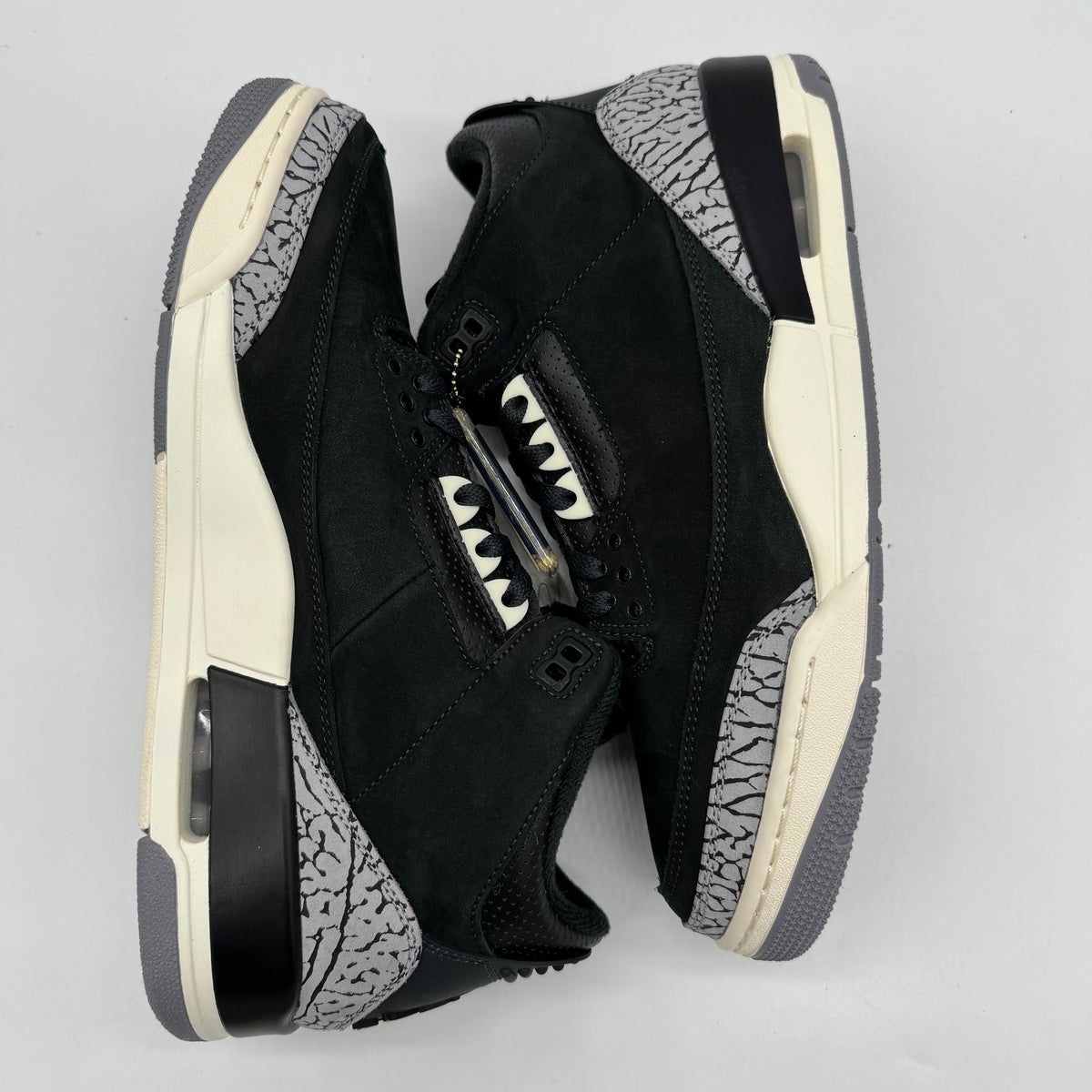 Jordan 3 Off Noir (Women's)