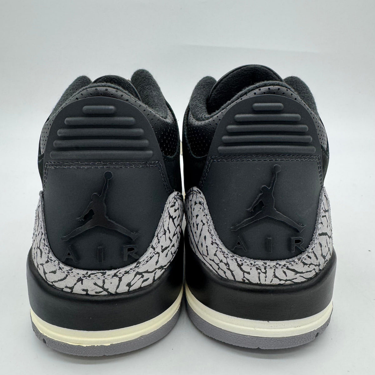 Jordan 3 Off Noir (Women's)