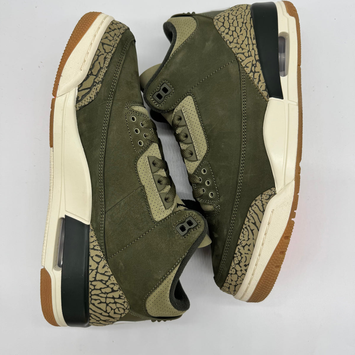 Jordan 3 Family Affair