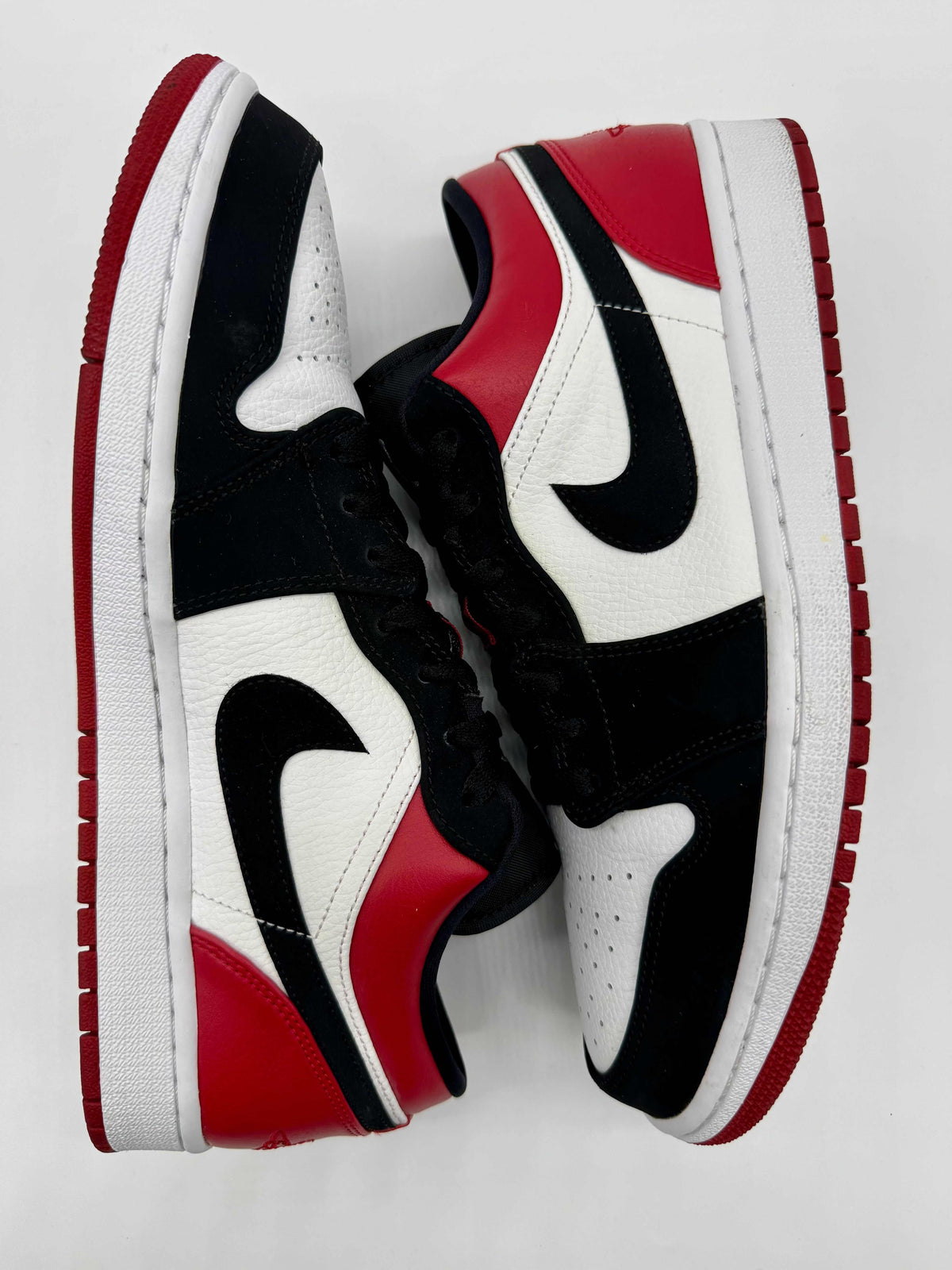 Jordan 1 Low Black Toe (2019)
