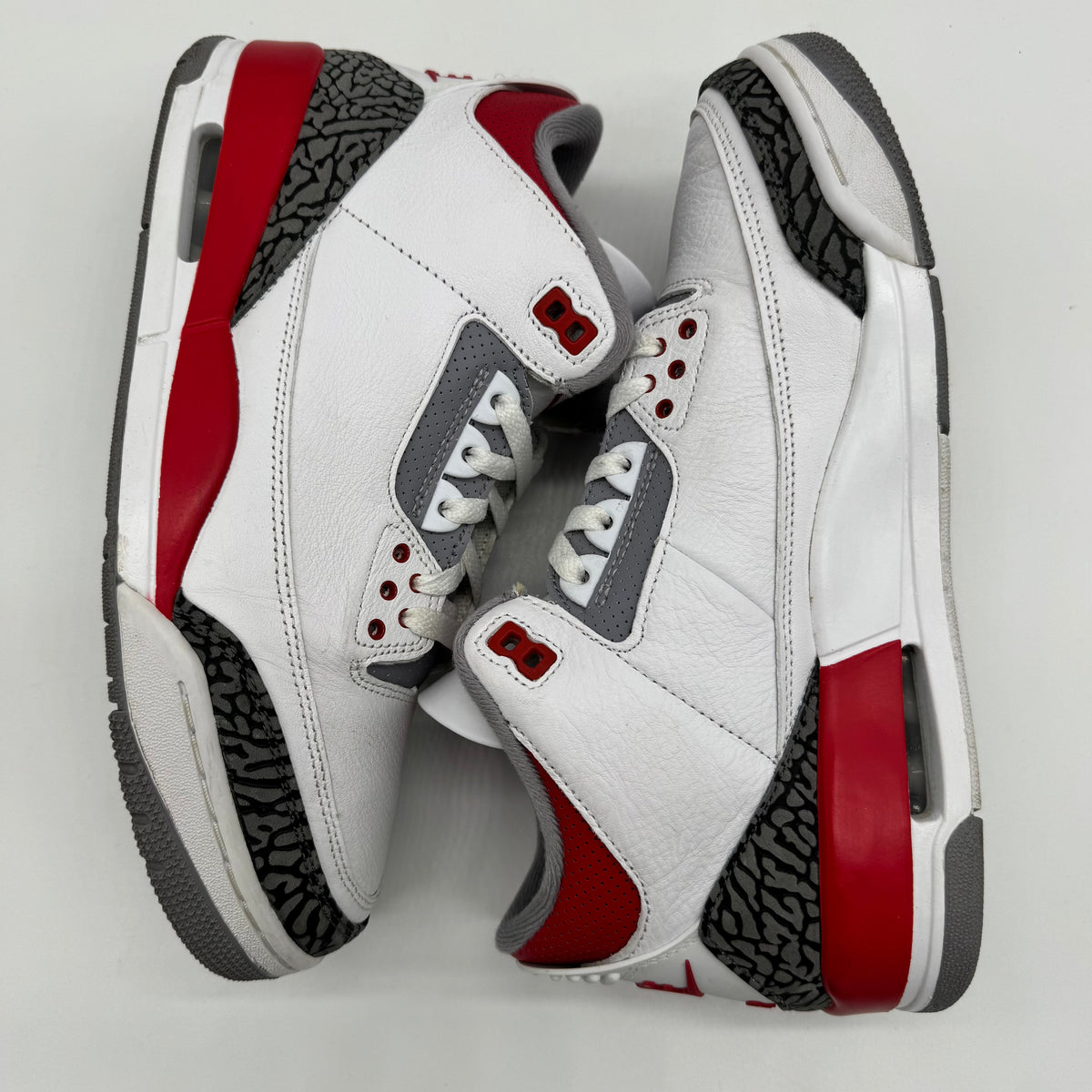 Jordan 3 Fire Red (2022)