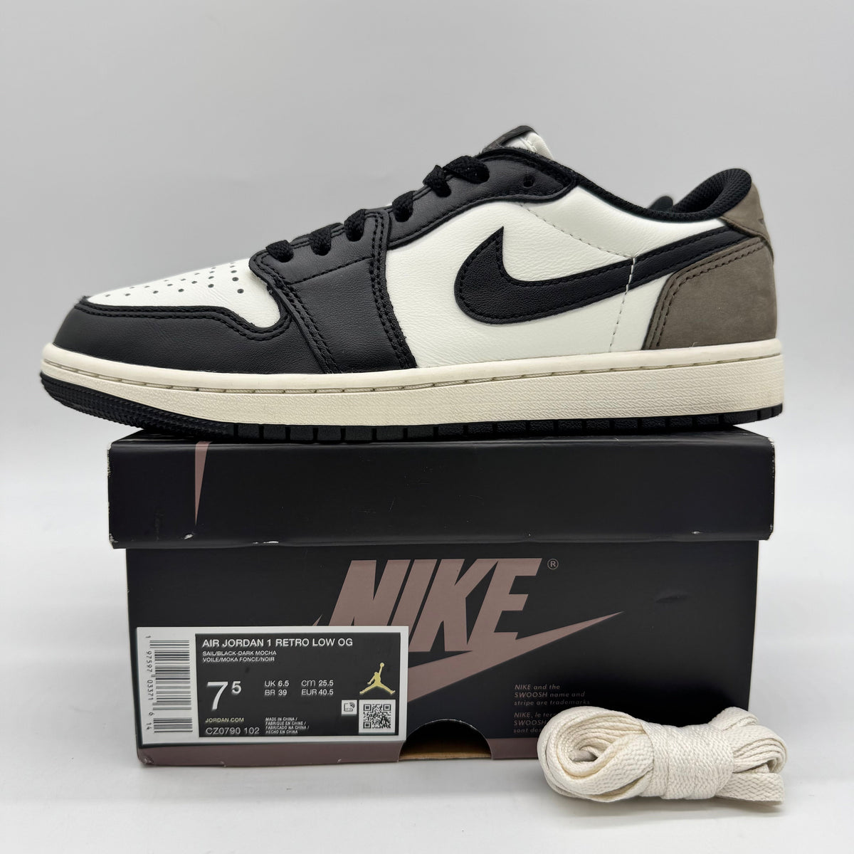 Jordan 1 Low OG Mocha