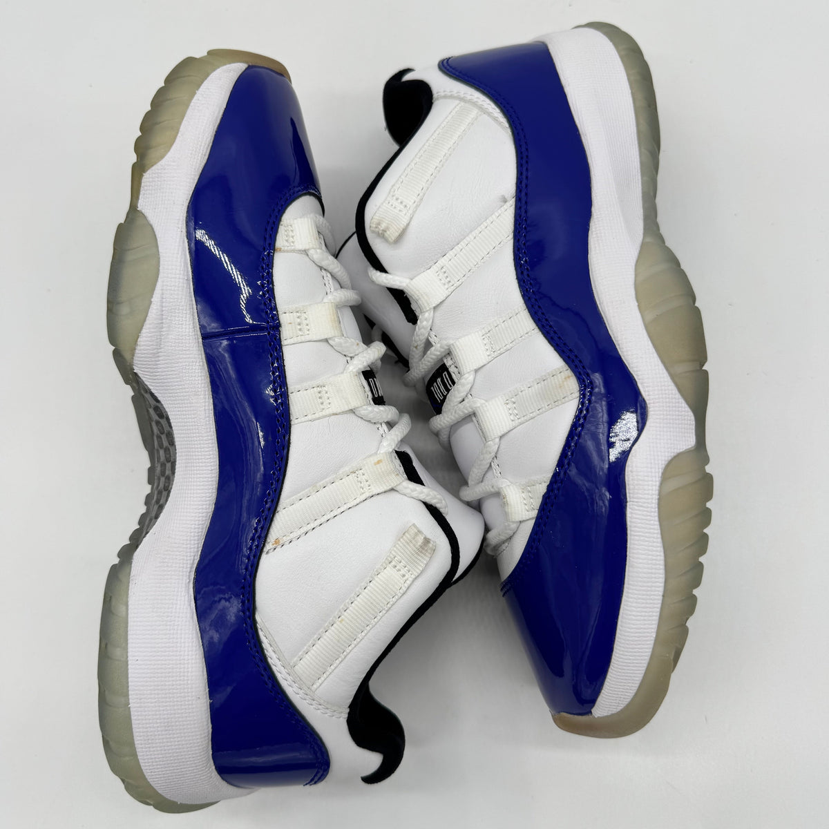 Jordan 11 Low White Concord (Women's)