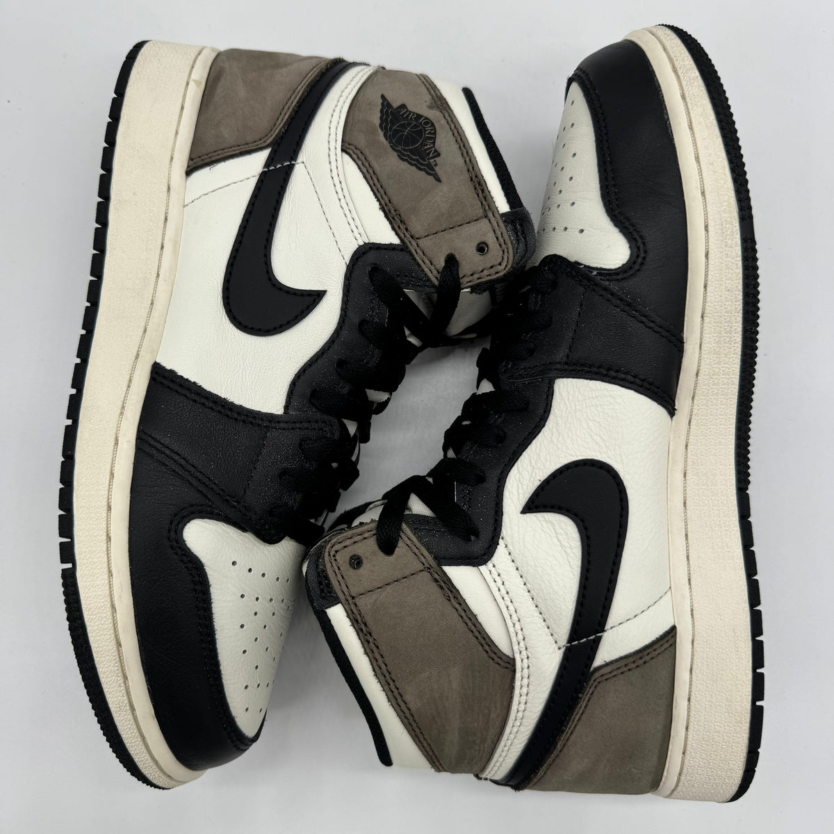 Jordan 1 High Dark Mocha