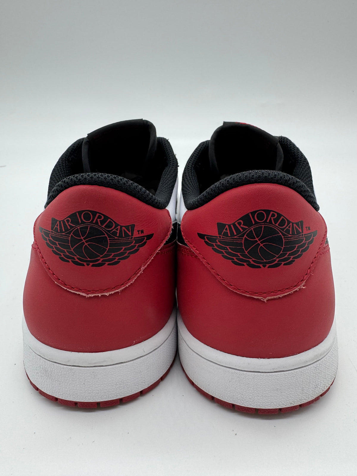 Jordan 1 Low OG Black Toe (2023)