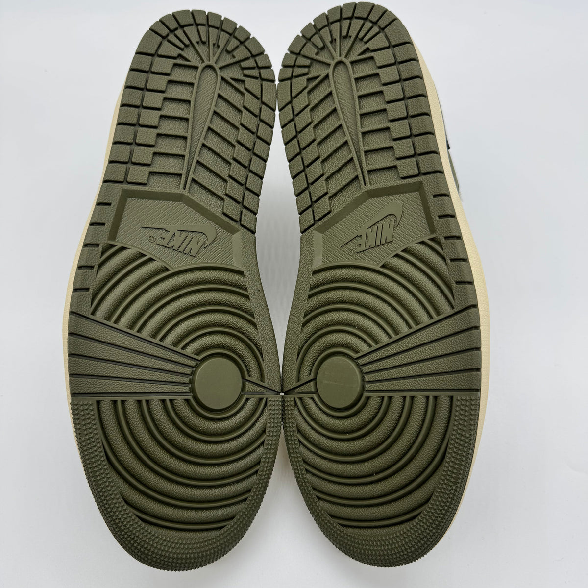 Jordan 1 Low Travis Scott Medium Olive