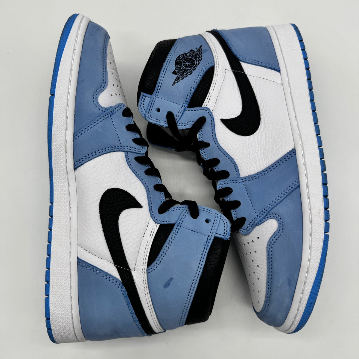 Jordan 1 High OG University Blue