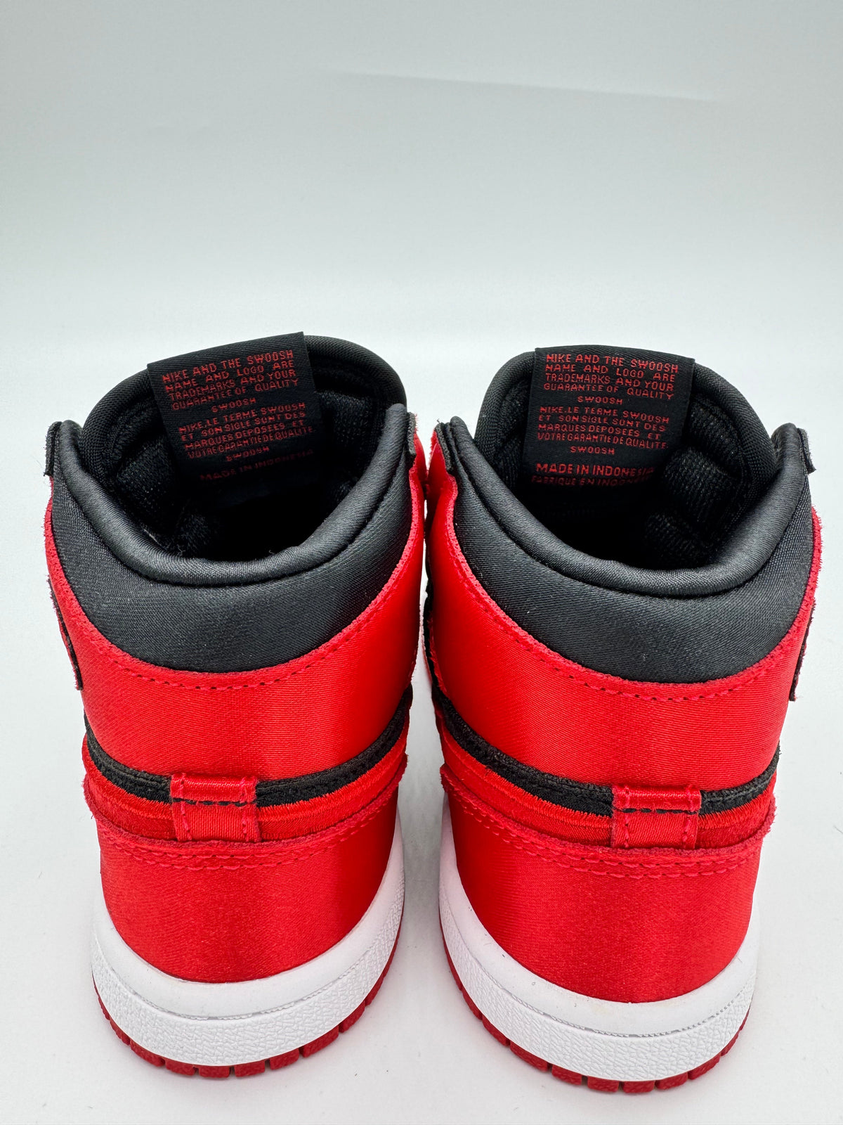 Jordan 1 High Satin Bred