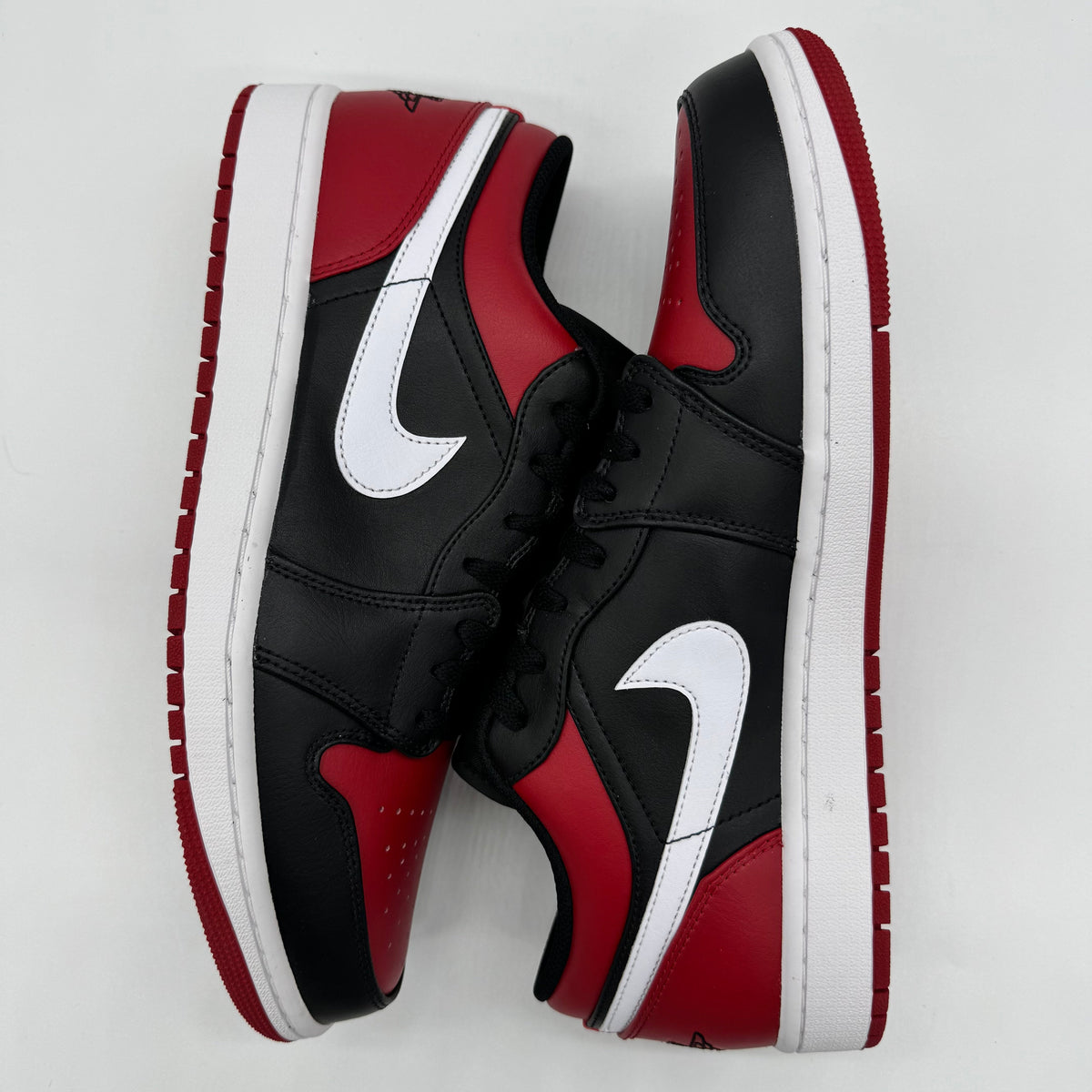 Jordan 1 Low Aleternate Bred Toe