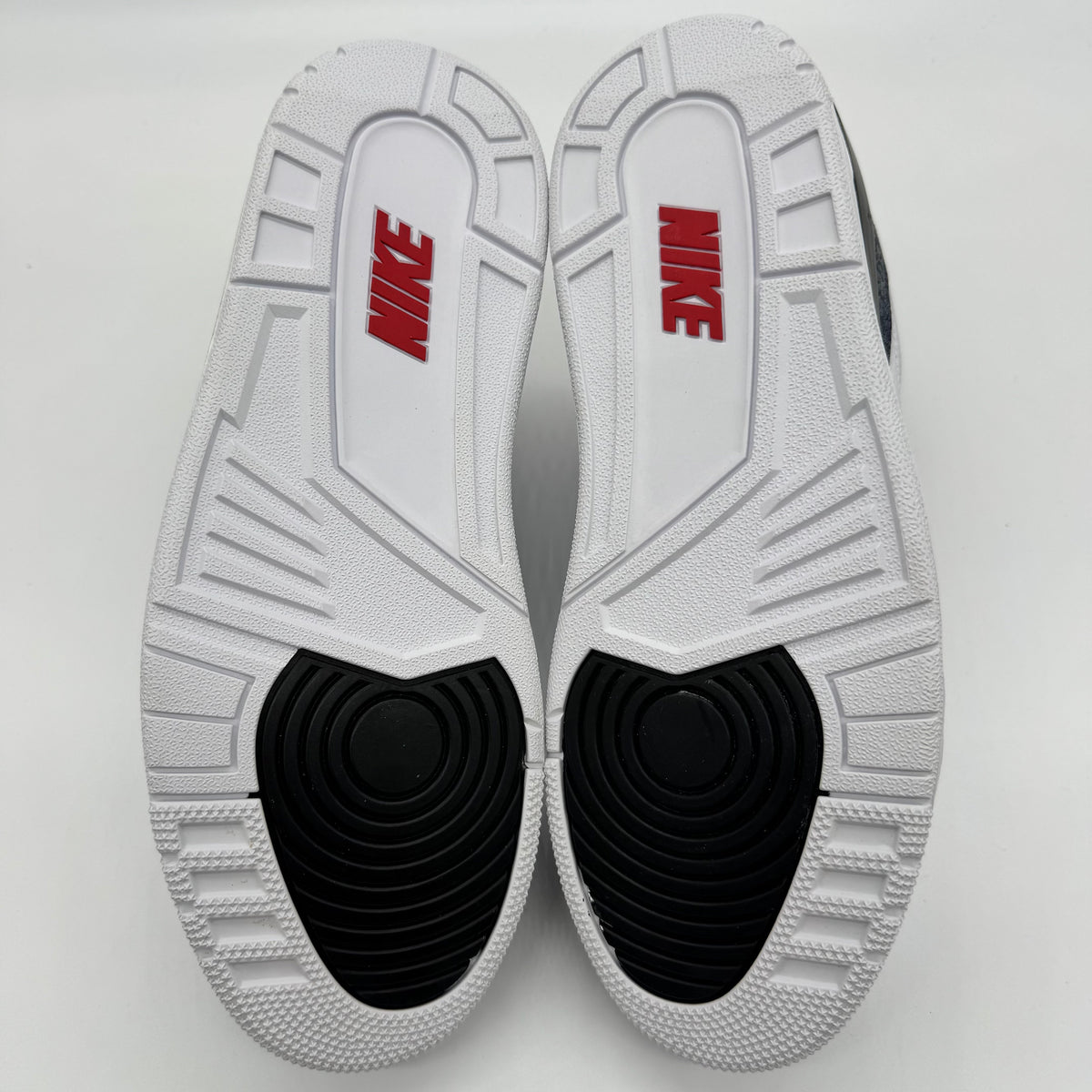 Jordan 3 SE Fire Red Denim (2020)