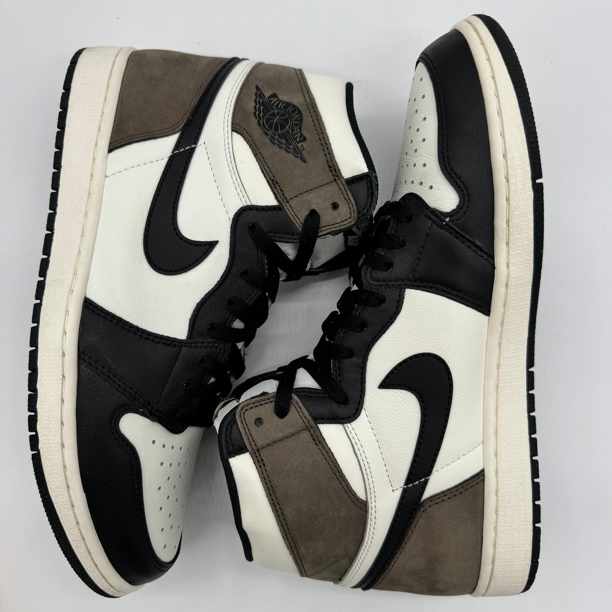 Jordan 1 High Dark Mocha