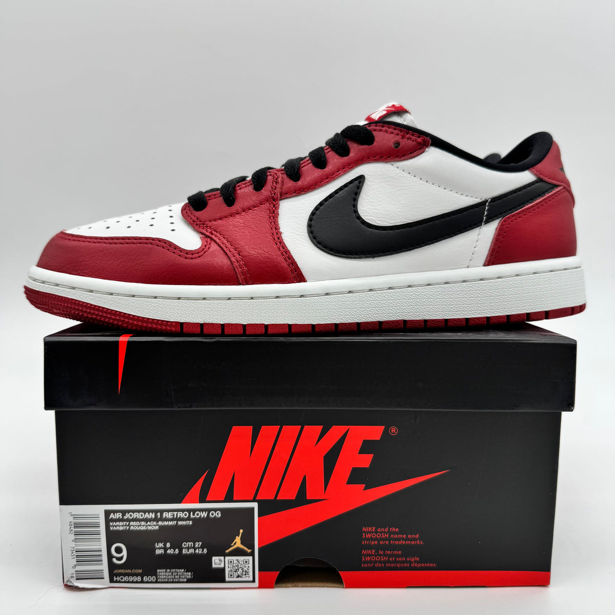 Jordan 1 Low Chicago (2025)