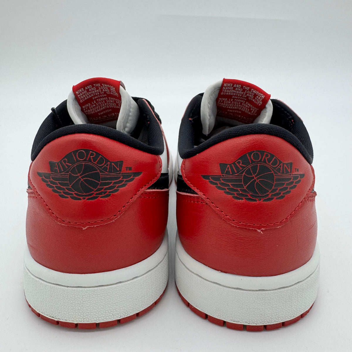 Jordan 1 Low Chicago (2025)