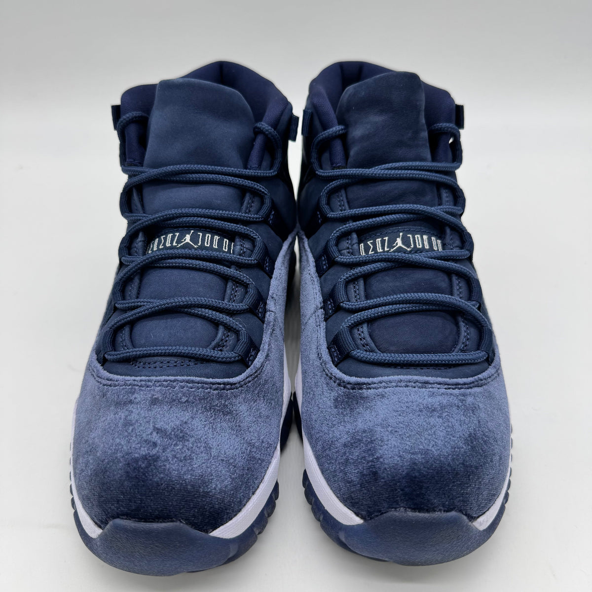 Jordan 11 Midnight Navy (Women's)