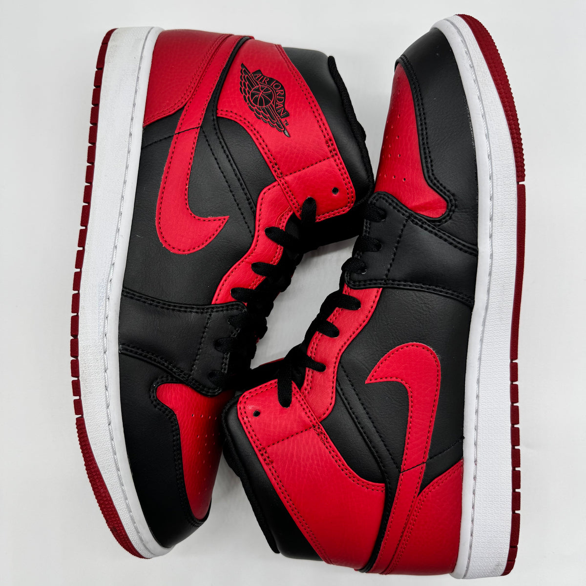 Jordan 1 Mid Banned (2020)