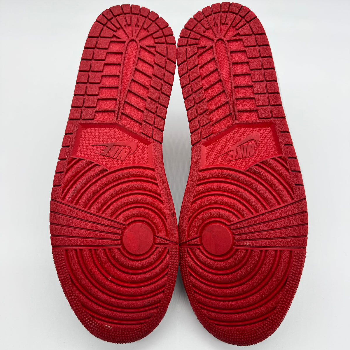 Jordan 1 Mid Banned (2020)