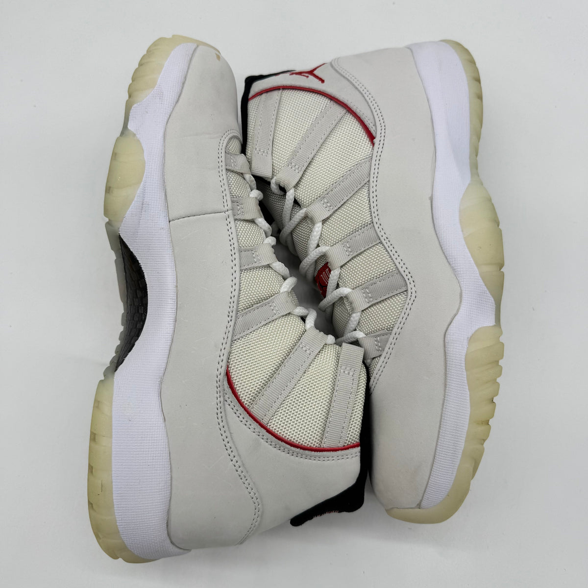 Jordan 11 Platinum Tint
