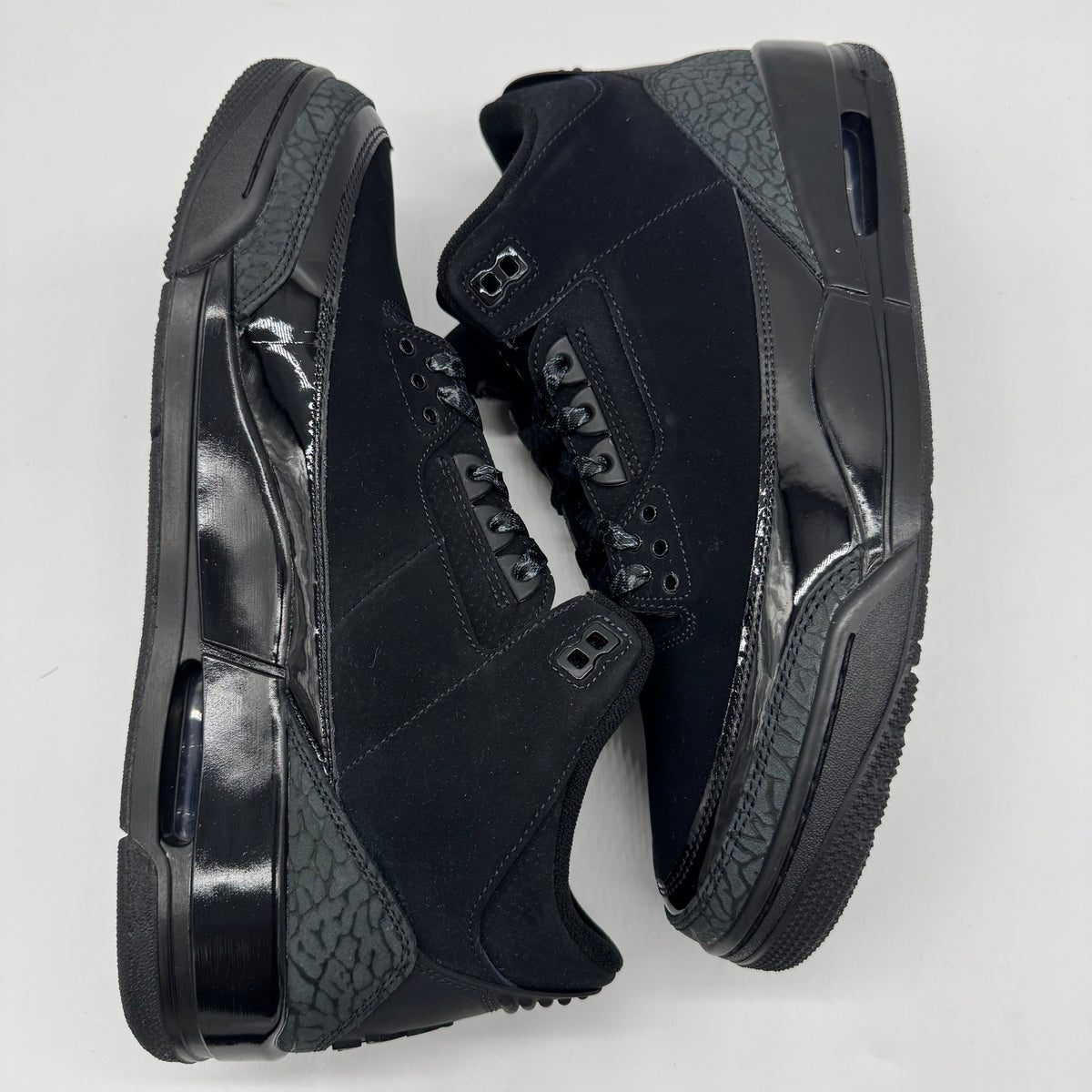 Jordan 3 Black Cat (2025)