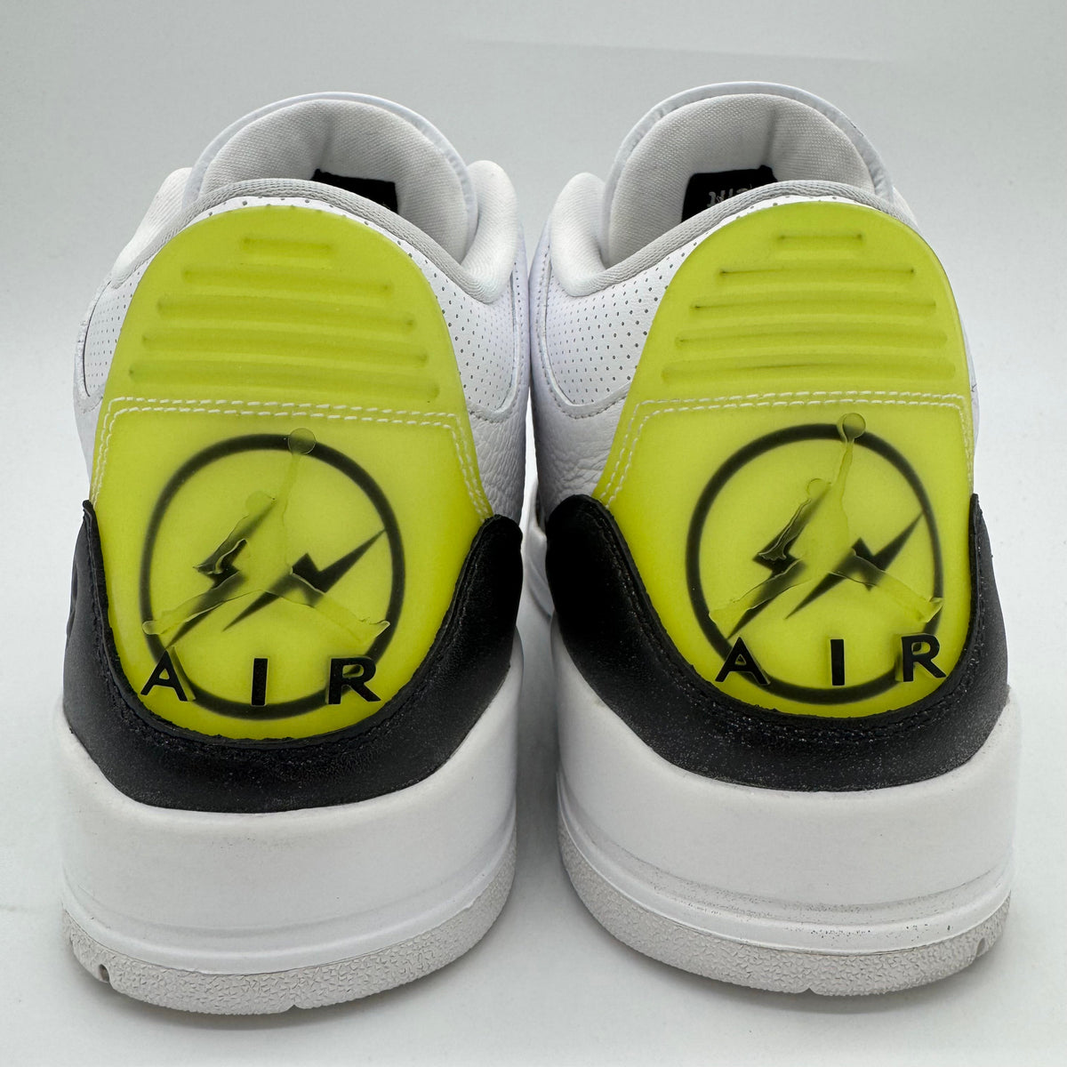 Jordan 3 Fragment