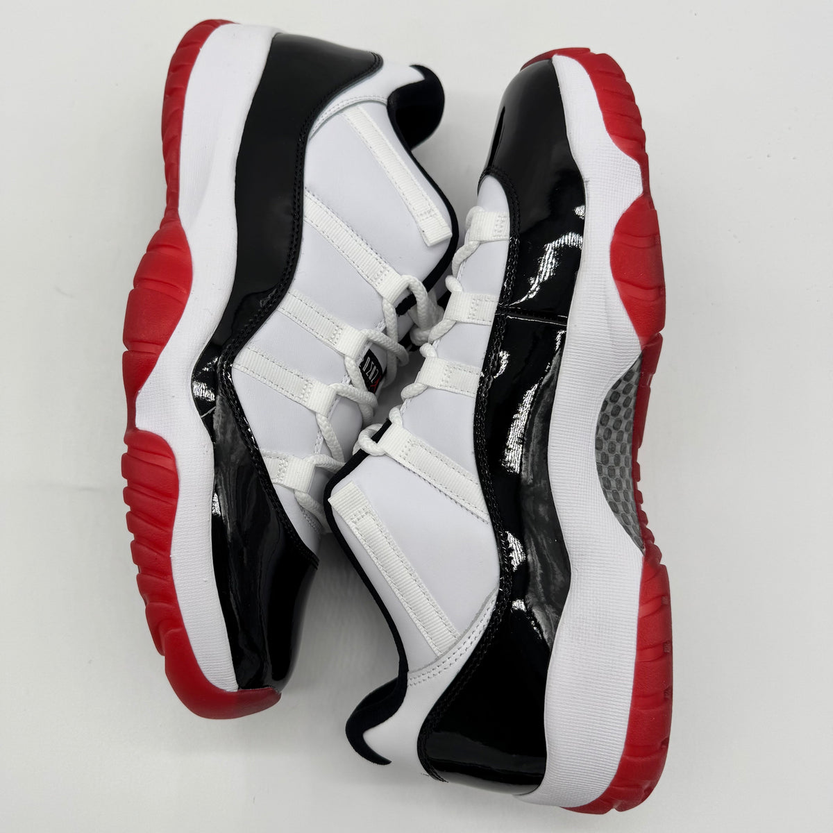 Jordan 11 Low Concord Bred